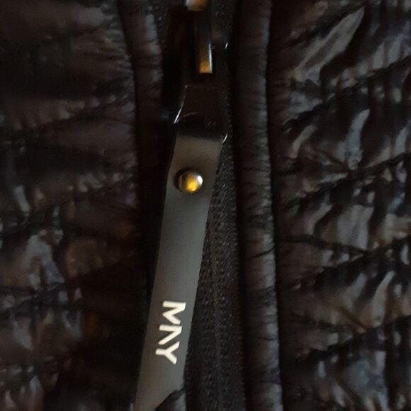 🤩 Marc NY‎ white and black fleece vest size small🤩2 for $20 - Picture 6 of 7